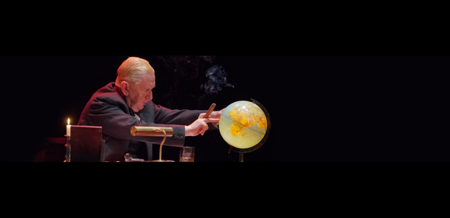 Churchill_953x303_Spinner.jpg