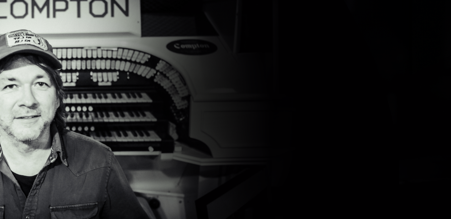 darrenhanlon_2400x788.png